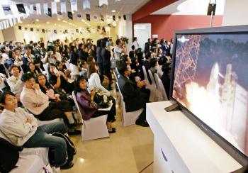 Se trata del primer satélite de telecomunicaciones del mundo dedicado íntegramente a los servicios de banda ancha.