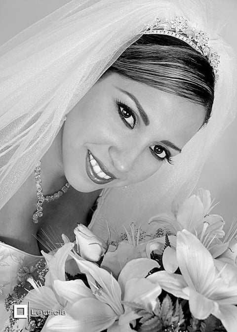 L.C.I. Claudia Estrella Mijares Flores, el día de su enlace nupcial con el L.C.I. Héctor Alfredo Barro Soto.

Estudio fotográfico: Letticia