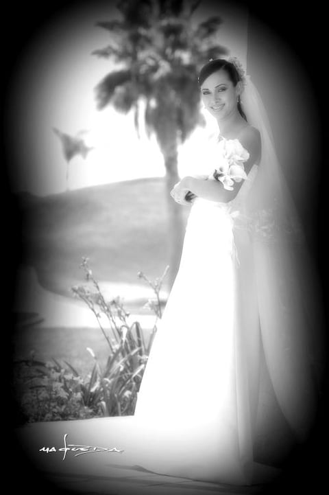 Srita. Katia Valenzuela Guerrero, el día de su enlace nupcial con el Sr. Gilberto Oviedo Pastrana.


Estudio fotográfico: Maqueda