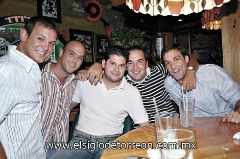 Micky Cepeda, David González, José Manuel González, Artemio Ávalos y Gustavo Aizcorbe