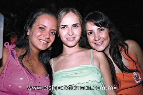 Marisu del Bosque, María José Barrondo y Lucero Velásquez