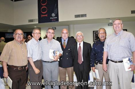 Entre los asistentes: José Rubén Serrano, José Antonio Sánchez, Javier Iriarte, Julio Pérez Muro, Gerardo Salcido Esparza y Enrique Guzmán Vega