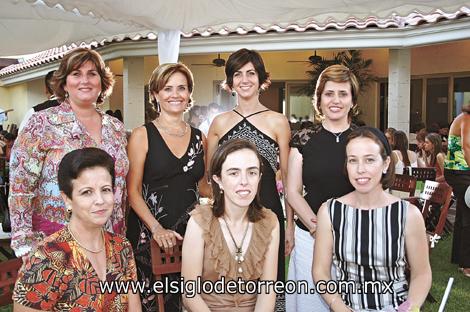 Ana Mary Martínez, Marisol Tricio y Mila Tricio, Laura Calleja, Olga Echávez, Dely Calleja y Míriam Tricio