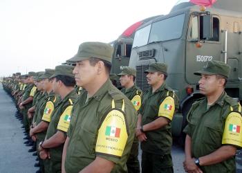 La crisis provocada por el huracán Katrina está haciendo mella en la popularidad del presidente de EU, George W. Bush, quien, según los últimos sondeos, se encuentra en el nivel más bajo de su gestión desde que asumió la presidencia.

Bush y su gabinete han celebrado la solidaridad de países que como México han contribuido a aminorar los daños por el huracán.