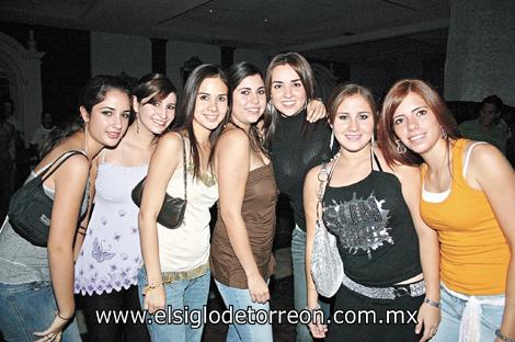 Mayela de la Garza, Diana Sepúlveda, Martha Godinez, Ana Karla Cuellar, Estefanía Haro, Priscila Zambrano y Nuri Quintero