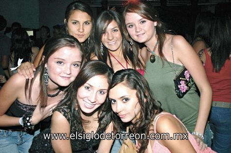 Marijose, Mariana, Ana, Valeria, Belinda y Sara