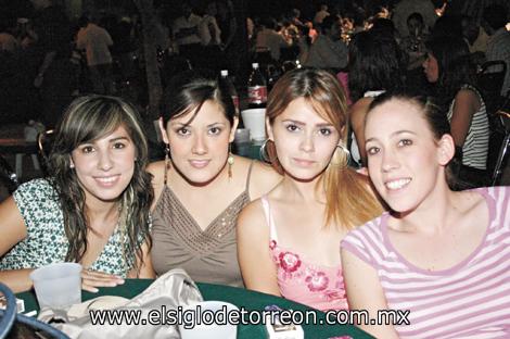 Diana Gurrola, Sylvia Mata, Shelssea Arroyo y Helena Lorda
