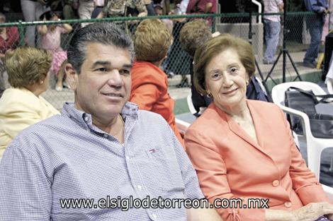 Jose Rebollo Mendoza y Maria Dolores Mordaza de Rebollo