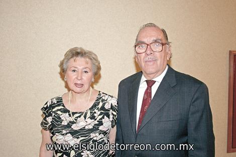 Aída de la Garza de Villarreal y Mario Villarreal
