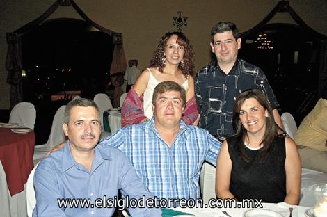 Consuelo de Bello, José Bello, Guillermo González, Rodolfo Soto e Ileana de Soto