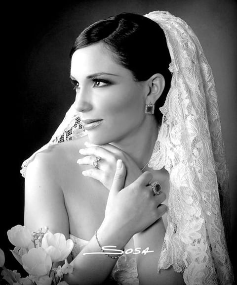 Srita. Karla María Corrales Elizondo el día de su enlace matrimonial con el Sr. Rogelio de Jesús Braña Barrera.