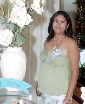 Esperanza Vélez y Adriana Cepeda le ofrecieron una fiesta de canastilla a Lilia Mayela Cepeda Vélez, por el próximo nacimiento de su bebé.