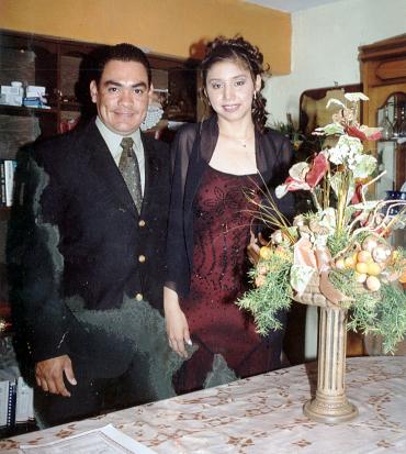 José Isabel Facio López y Rosa Velia Núñez M.