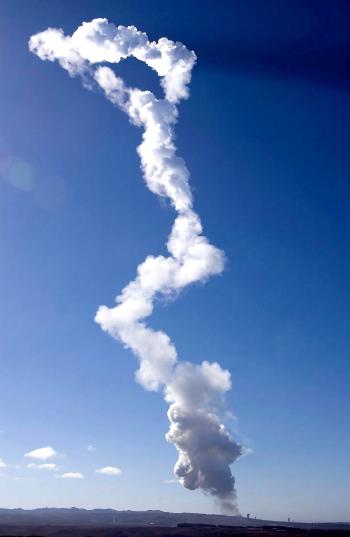Imagen del lanzamiento del cohete Titan IV B.