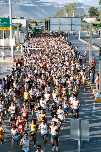 Francisco Pérez Gavilán y Alfredo Alemán, así como todo el comité organizador vivieron momentos difíciles, pero finalmente el objetivo se cumplió, al lograr el éxito deseado en la primera carrera 10 K que en la Comarca Lagunera reúne a seis mil participantes.