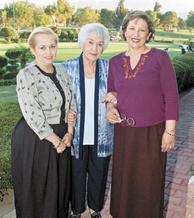 Nancy Lozano, Rosita de Palafox y Laura Palacios.