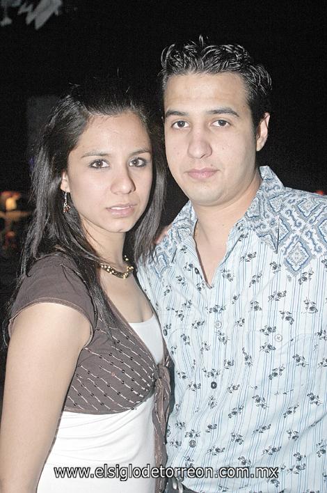 Karla Carmona y Cesar de los Santos