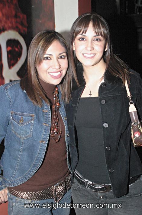 Vanessa Flores y Yessica Avelar