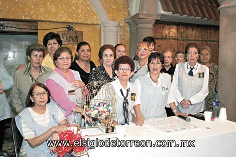 JUEGAN POR UNA NOBLE CAUSA
Integrantes de las Voluntarias Vicentinas de Lerdo A.C