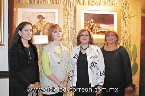 Lorena Barrera, Bibi Guerra, Marcela Lozano de Wong y Rosy Castro