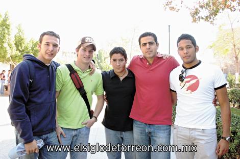 Luis, Gonzalo, Jaime, Juan Carlos y Memo Ávila