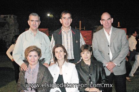 Maricarmen de Gurza, Luis Gurza, Pily de Jiménez, Darío Jiménez, Paty de Jiménez y Enrique Jiménez