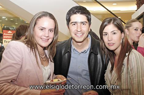 Brenda Baille de Villalobos, Marcelo Obeso y Gaby Díaz de León de Obeso