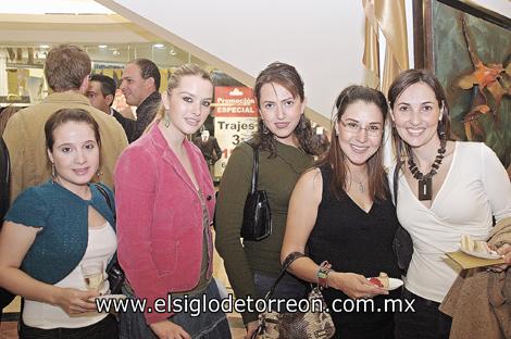 Cristy Soler, Karla Villarreal de Salazar, Helwe Dabdou, Any Godina de Mexsen y Mariana Martínez de Portilla