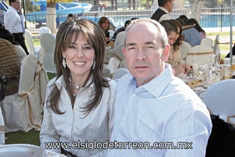 Nancy Kuri de Humphrey y Enrique Humphrey