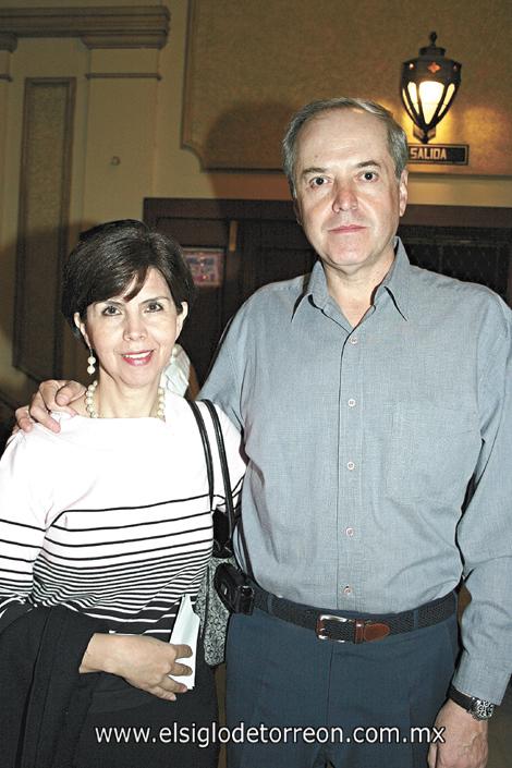 Carolina Padilla de Landeros y Jorge Landeros