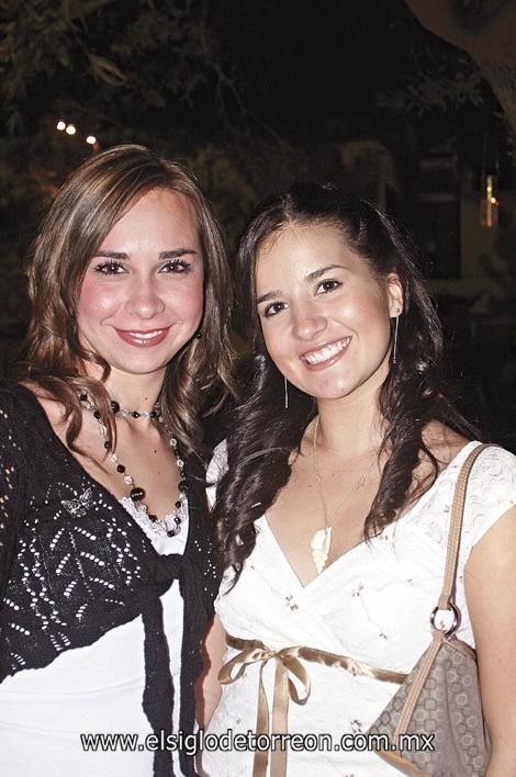 Paulina Navarrete y Mariana Peña