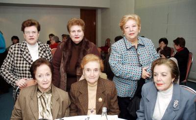 gr_09122005_3 
Sendy de López, Elena de González, Gloria de Villanueva, Amparo de Escoruela, Meli Revuelta y Aurora Zorrilla