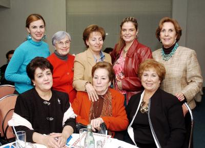 gr_09122005_4 
Tere de Sandoval, Asunción Cuerda, Elektra de García, Marisol de Murillo, Irene Cuerda, Vicky de Aguirre, Paty de Sánchez y Cony de Anhert
