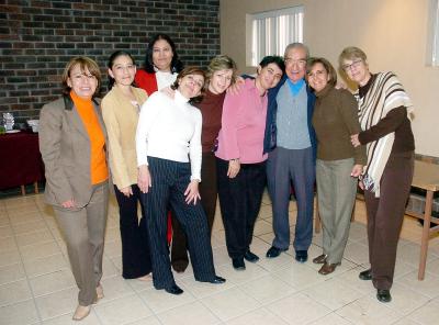 gr_09122005_6 
Clara Navarro, Margarita Torres, Luis Solís S. J., Claudia Landázuri, maría Luisa madero, Cristina Solórzano, Verónica Ramírez, Mariana Ramírez y Angélica de la Torre
