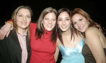 an_10122005_0 Caro, Ana, María y Mónica