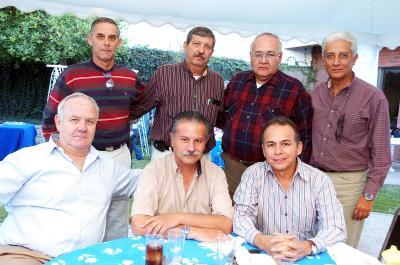 gr11122005_3 
Belarmino Rimada, Carlos Alatorre, Martín Vivanco, Jorge A. Díaz, Juan Garza, Luis Flores y Gabriel  Aguirre.