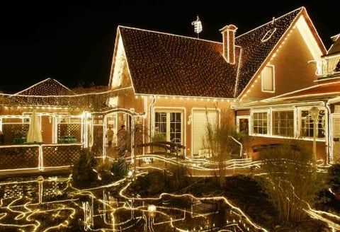 Casa decorada con 40 mil luces navideñas fue captada en Drensteinfurt cerca de Muenster.