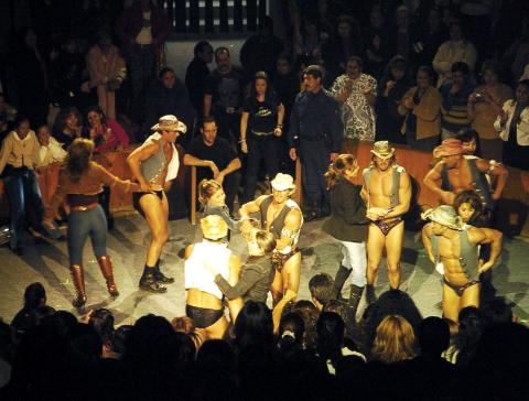 Ardiente show 'Sólo para Mujeres'