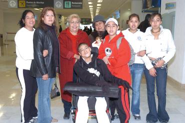 vi17122005_1 
Paty Cisneros, Nancy Fidencio y Pedro García viajaron a Tijuana.