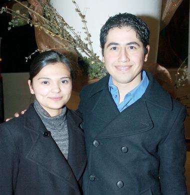 pa_18122005_15 
Elia Cuenca y César Rivera