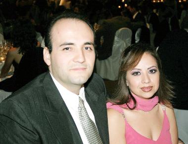 pa_18122005_7 
Guillermo García y Anabel Gómez de García..