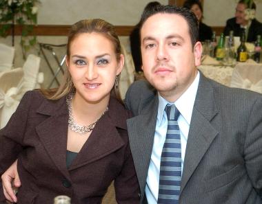 pa_19122005_7
 Claudia de Olvera y Salvador Olvera.