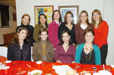 gr_20122005 1 
Liliana, Iliana, Silvia, Lorena, Caty, Mirna, Bertha, Mayté, Nadia y Martha
