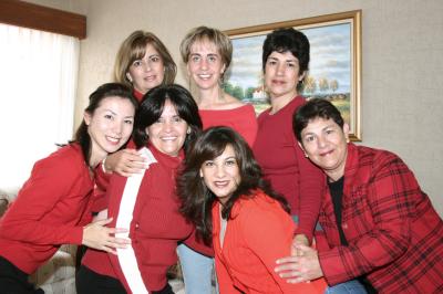 gr_22122005_0 

 Con un desayuno navideño Adriana de Ríos, Silvia de Alcázar, Akemi de Cepeda, Carmen de Metlich, Nety Castañeda, Carolina de Farías y Carmen García festejaron la Nochebuena.
