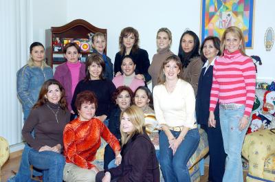gr_23122005_5 
María Escalera, Laura de Sánchez, Ana Sofía de Perches, Ana Vargas, Laura de González, Maris Rossete, Martha de Salcedo, Claudia, Ángeles, Irma, Gaby, Cecy, Nena, Mercedes y Mary.