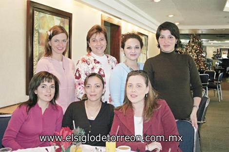FELICIDADES
Gaby Montaña, Marli Sánchez, Gretel de la Peña, Vero Aguilar, Sory Babún, Meme García y Ana Cris Cantú