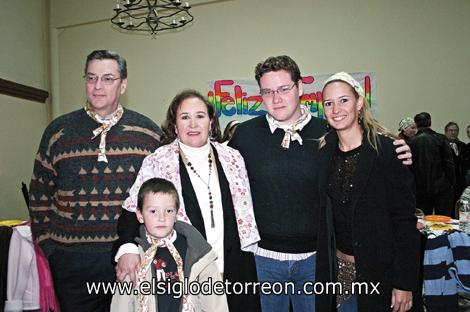 Juan Ángel Valle Lozano, Lilia Torres de Valle, Juan Ángel, Ana Lilia y Luis Eduardo Valle Torres