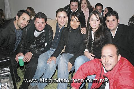 Adán Herrera, Cynthia, Alejandro Tavera,  Jorge Jalife, Miguel de la Torre, Sandra Pineda, Gaby Villarreal, José Manuel González y David González