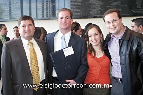 Gerardo Valdés, Gerardo Valdés García, Claudia Valdés de Pérez y Rodrigo Pérez