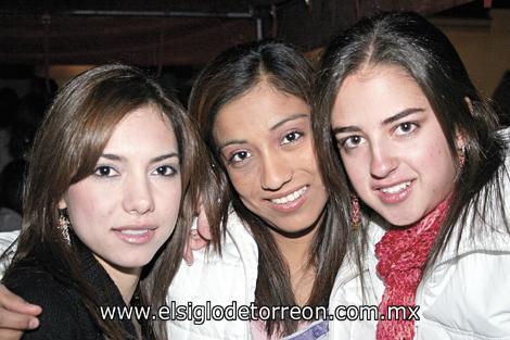 Esther Babún, Yoliz Mears y María Cecilia Valenzuela